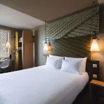Ibis Geneve Centre Lac