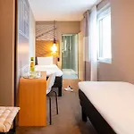Hotel Ibis Centre 3*