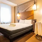 Hotel Ibis Centre 3*