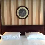 Ibis Centre 3*